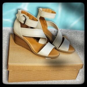 DOLCETTA Pleather Delia Cream Mist Strappy Wedge Sandal